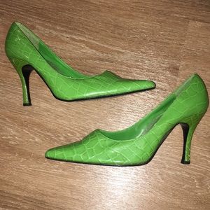 Green Alligator skin heels